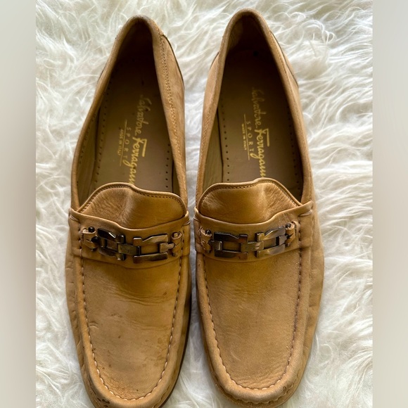 Suede Ferragamo loafers with Gancini ornament